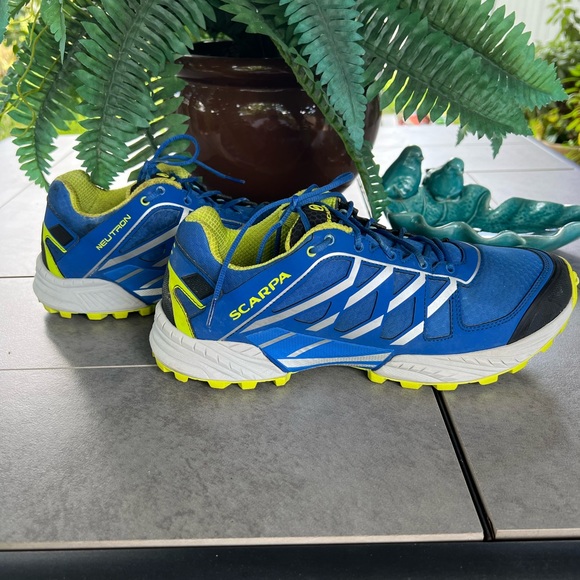 Scarpa Neutron men’s Trill Running Shoes.!! - Picture 4 of 7